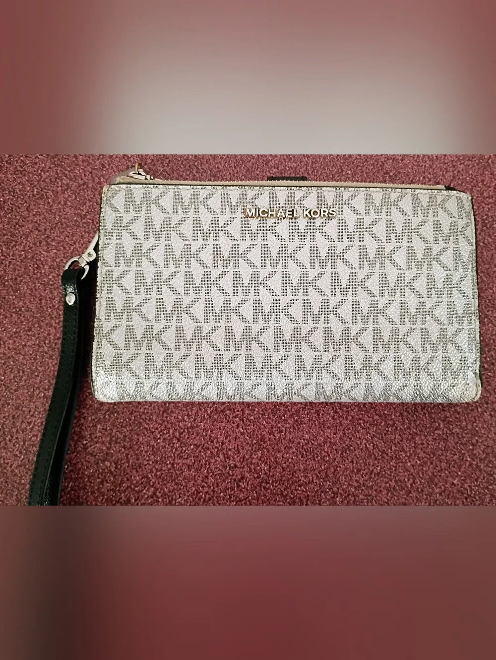 Michael Kors Wristlet